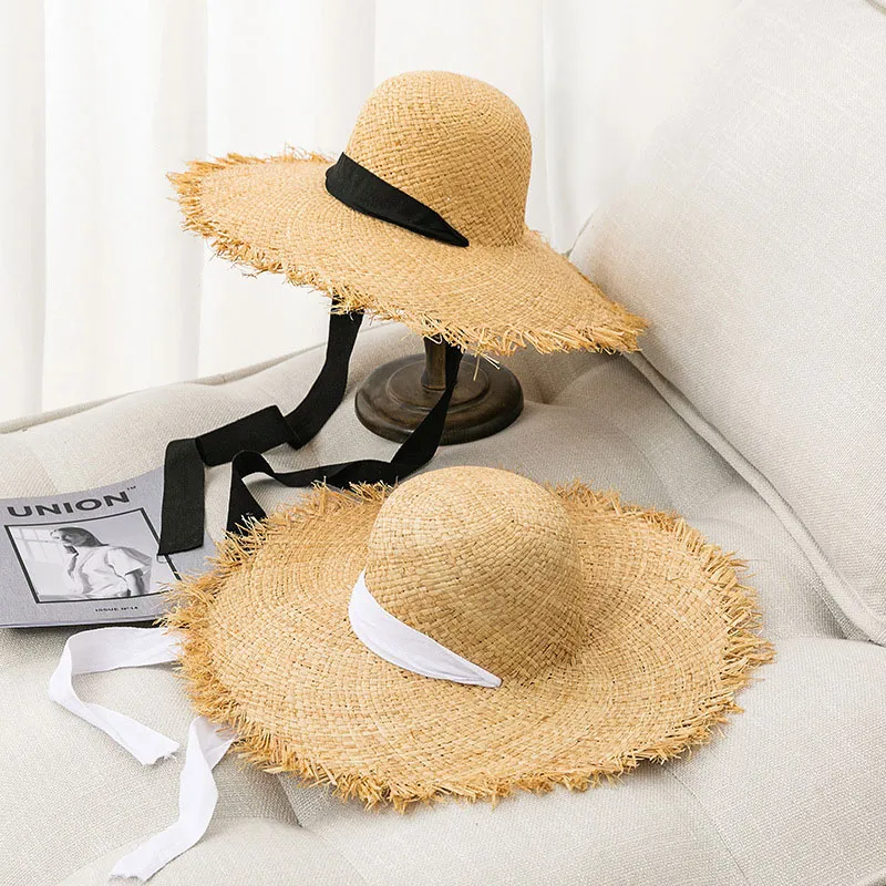 ¿Cuáles son las características del sombrero de paja flexible?
